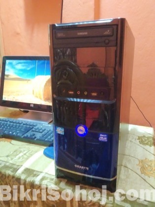 Urgent desktop computer sell